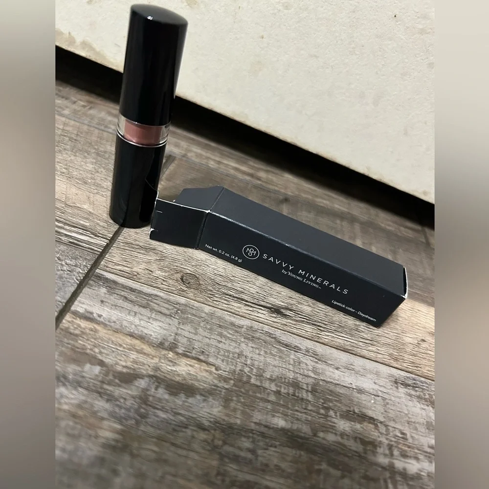 Savvy Minerals by Young Living Lipstick - Daydream